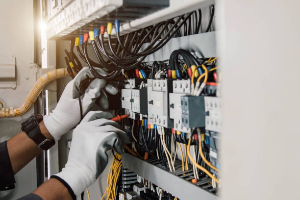 Best Licensed Electrician  in Dover, TN